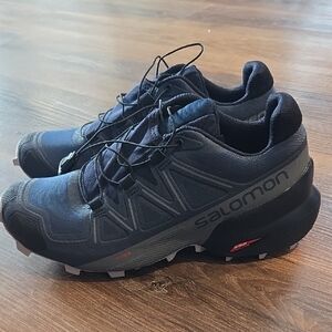 Salomon Speedcross 5 Trail Shoes, Women's 6 Wide